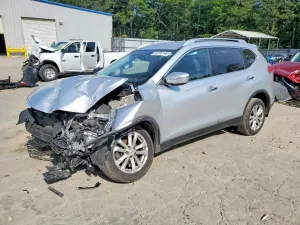 Nissan Rogue 2.5L 4 2015