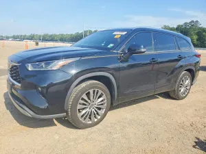 Toyota Highlander 3.5L 6 2021