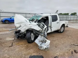 Nissan Frontier 4.0L 6 2019