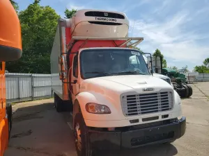 Freightliner Business Class M2 9.0L 6 2021