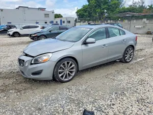 Volvo S60 2.5L 5 2013