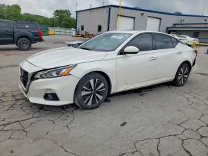 Nissan Altima 2.5L 4 2019