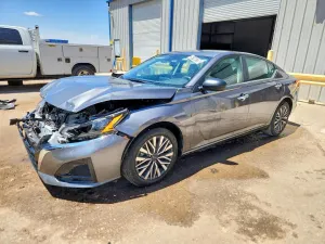 Nissan Altima 2.5L 4 2025