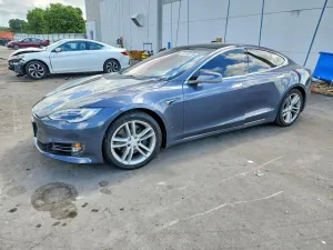 Tesla Model S 2018