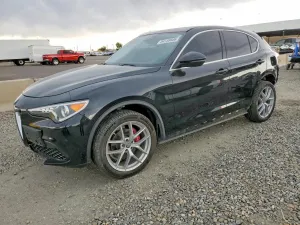 Alfa Romeo Stelvio 2.0L 4 2018
