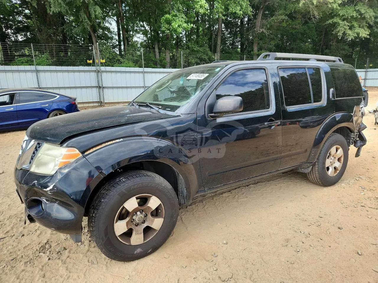 Nissan Pathfinder 4.0L 6 2011