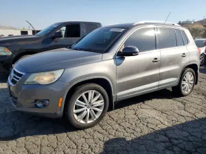 Volkswagen Tiguan 2.0L 4 2011