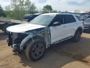 Ford Explorer 2.3L 4 2025