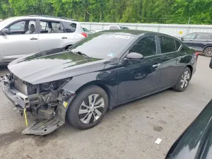 Nissan Altima 2.5L 4 2020