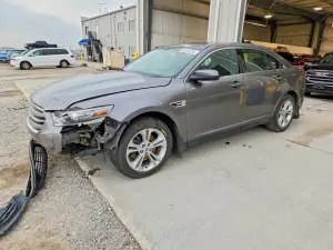 Ford Taurus 3.5L 6 2013