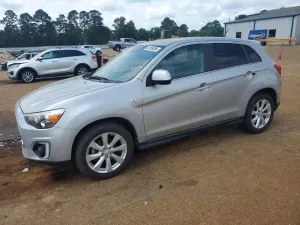 Mitsubishi Outlander 2.0L 4 2015