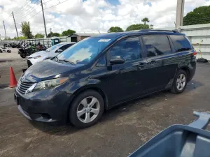 Toyota Sienna 3.5L 6 2011