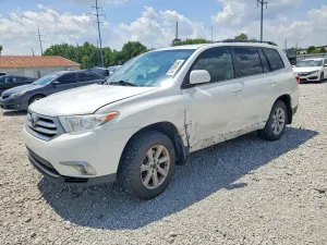Toyota Highlander 3.5L 6 2013