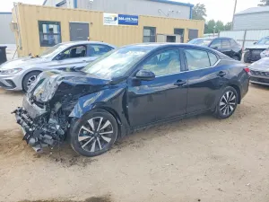 Nissan Sentra 2.0L 4 2025