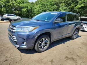 Toyota Highlander 3.5L 6 2019