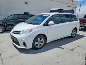 Toyota Sienna 3.5L 6 2020