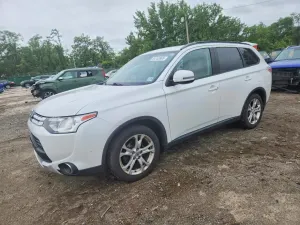 Mitsubishi Outlander 2.4L 4 2015