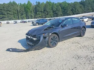 Tesla Model 3 2025