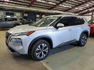 Nissan Rogue 2.5L 4 2021