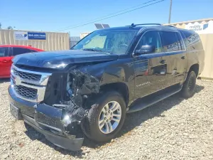 Chevrolet Suburban 5.3L 8 2016