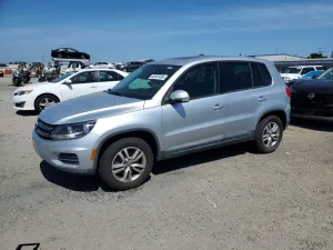 Volkswagen Tiguan 2.0L 4 2012