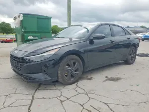 Hyundai Elantra 2.0L 4 2023
