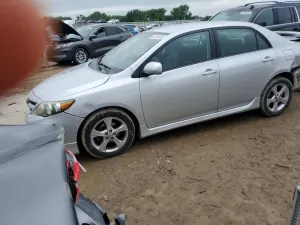 Toyota Corolla 1.8L 4 2012