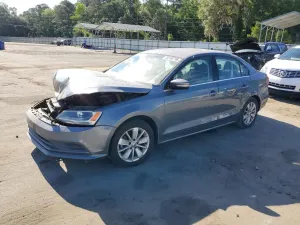Volkswagen Jetta 1.8L 4 2015