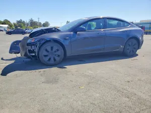Tesla Model 3 2025