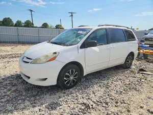 Toyota Sienna 3.5L 6 2010