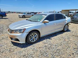 Volkswagen Passat 1.8L 4 2017