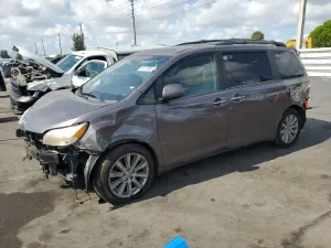 Toyota Sienna 3.5L 6 2011