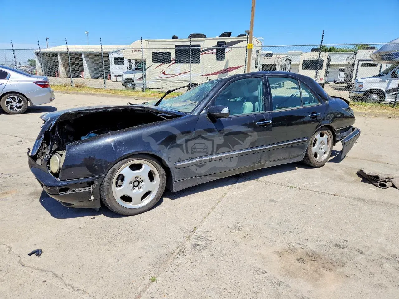 Mercedes-Benz E 4.3L 8 2002
