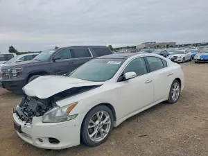 Nissan Maxima 3.5L 6 2013