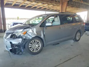 Toyota Sienna 3.5L 6 2011
