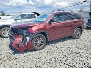 Toyota Highlander 3.5L 6 2017