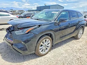 Toyota Highlander 3.5L 6 2021