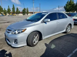 Toyota Corolla 1.8L 4 2012