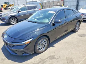 Hyundai Elantra 2.0L 4 2024