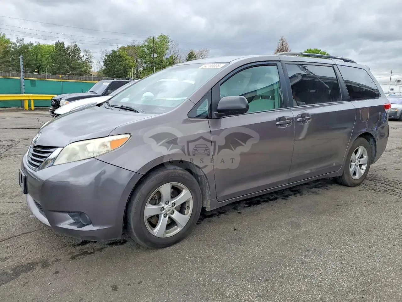 Toyota Sienna 3.5L 6 2011