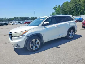 Toyota Highlander 3.5L 6 2016