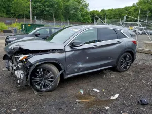 Infiniti QX50 2.0L 4 2021