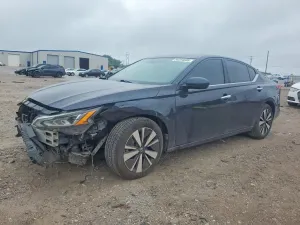 Nissan Altima 2.5L 4 2021