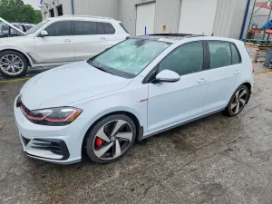 Volkswagen Golf 2L 4 2018