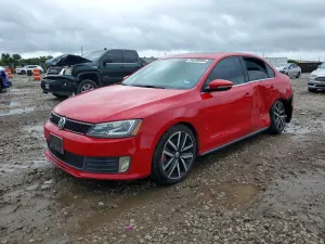 Volkswagen Jetta 2.0L 4 2014