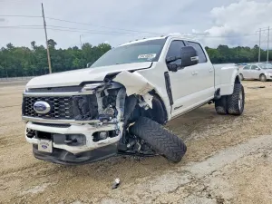 Ford F-450 6.7L 8 2026