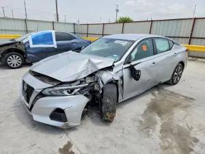 Nissan Altima 2.5L 4 2022