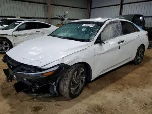 Hyundai Elantra 2.0L 4 2025