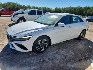 Hyundai Elantra 2.0L 4 2024