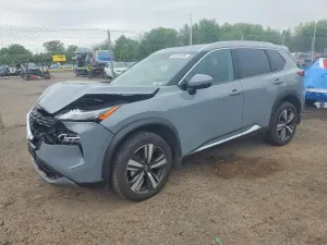 Nissan Rogue 2.5L 4 2021